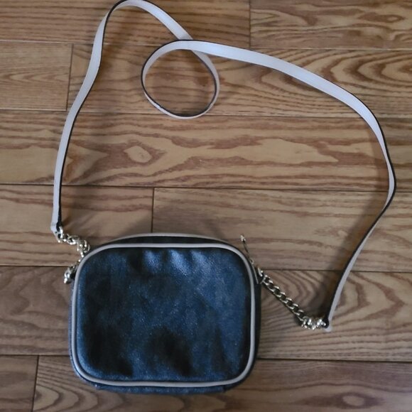 MICHAEL KORS CROSS BODY PURSE - Picture 3 of 5